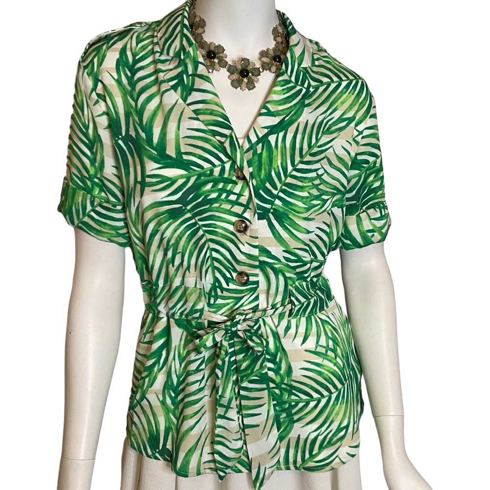 NWT Worthington Women’s Renata Green Fern Leaf Tropical Blouse with Sash XS